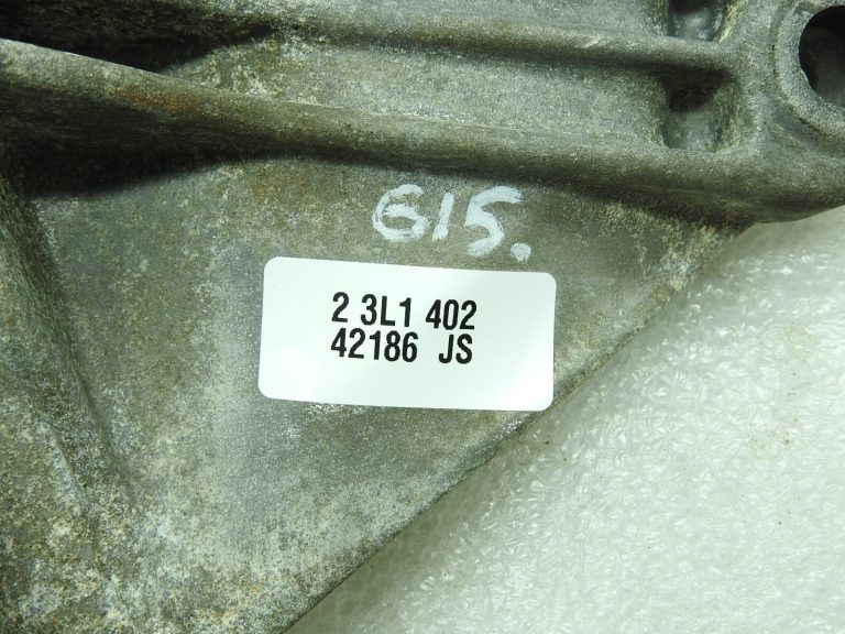 Oriģināls Renault DP0 pārnesumkārbas stiprinājums Pārnesumkārbas stiprinājums 8200043085 8200689100