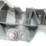 Renault Grand Scenic III Priekšējā kreisā dubļusarga nesēja kronšteins 631236764R