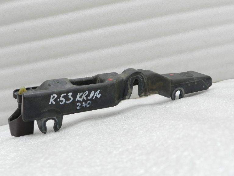Renault Grand Scenic III Priekšējā kreisā dubļusarga nesēja kronšteins 631236764R