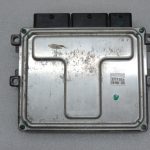 Renault 0.9i TCe H4B 400 benzīna dzinējs Motora vadības bloks Vadības bloks 237104736R