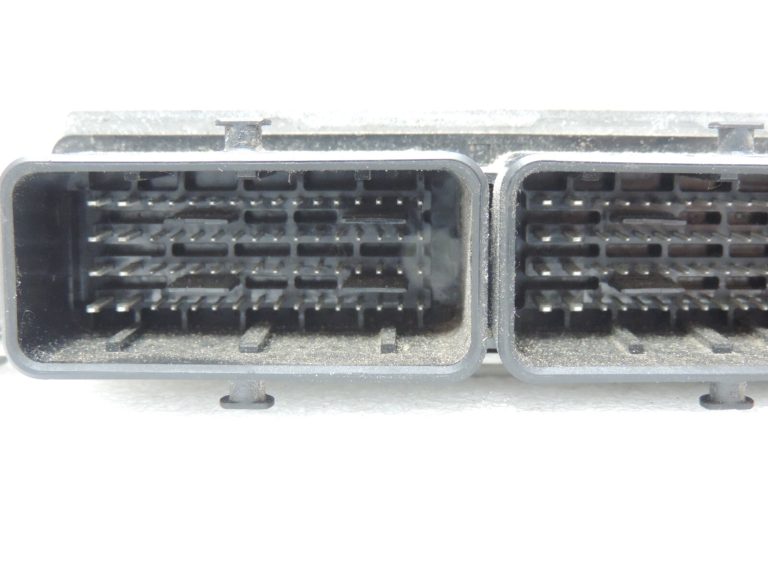 Renault 0.9i TCe H4B 400 benzīna dzinējs Motora vadības bloks Vadības bloks 237104736R
