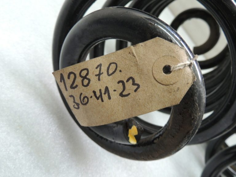 Renault Trafic III Vivaro B aizmugurējās piekares atsperu komplekts 18mm