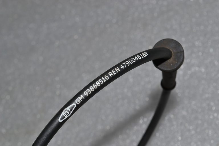 Renault Trafic III Opel Vivaro B aizmugurējais ABS sensors Oriģinālais 479004618R 93868516