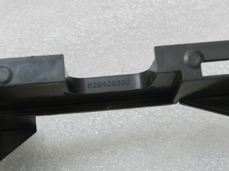 Renault Trafic III oriģinālais rokas bremzes bagāžnieka rāmja kronšteins 363158999R