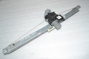 Renault Trafic III Vivaro B Oriģinālais logu regulators ar motoru 807216280R 93867659