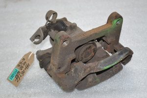 Renault Trafic III Opel Vivaro B Aizmugurējais bremžu suports kreisais 7701056166 7701050917