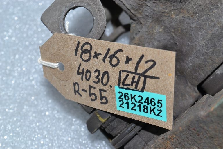 Renault Trafic III Opel Vivaro B Aizmugurējais bremžu suports kreisais 7701056166 7701050917