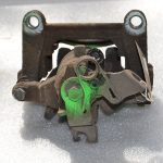 Renault Trafic III Opel Vivaro B Aizmugurējais bremžu suports kreisais 7701056166 7701050917