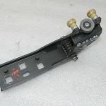 Renault Trafic III Vivaro B Rullīšu vadotne bīdāmajām durvīm pa labi 777647086R 93451865