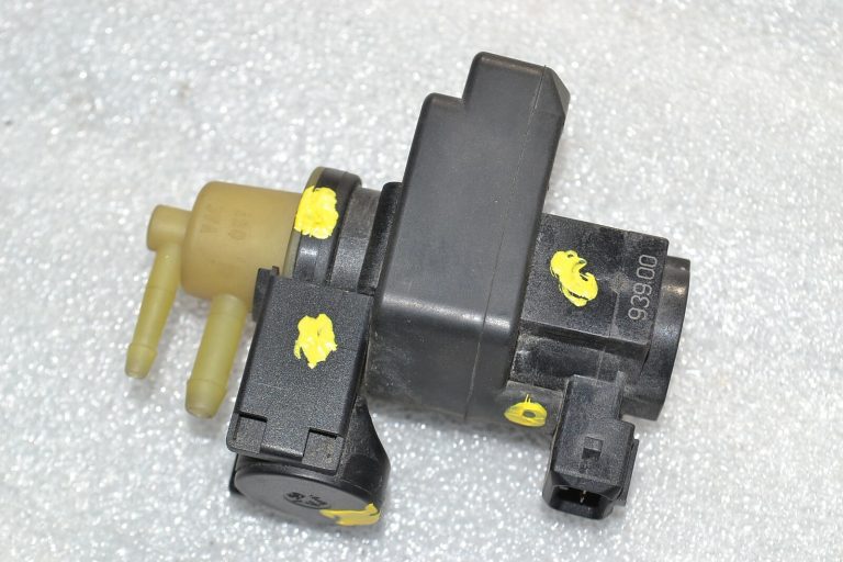 Renault Trafic II Opel Vivaro A dīzeļdegvielas solenoīda vārsts vakuuma vārsts 8200486264