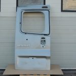 Renault Trafic II aizmugurējās kreisās durvis aizmugurējo durvju krāsa TEC66 Aizmugurējās durvis aizmugurējās kreisās durvis