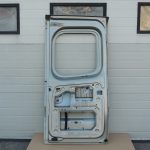 Renault Trafic II aizmugurējās kreisās durvis aizmugurējo durvju krāsa TEC66 Aizmugurējās durvis aizmugurējās kreisās durvis