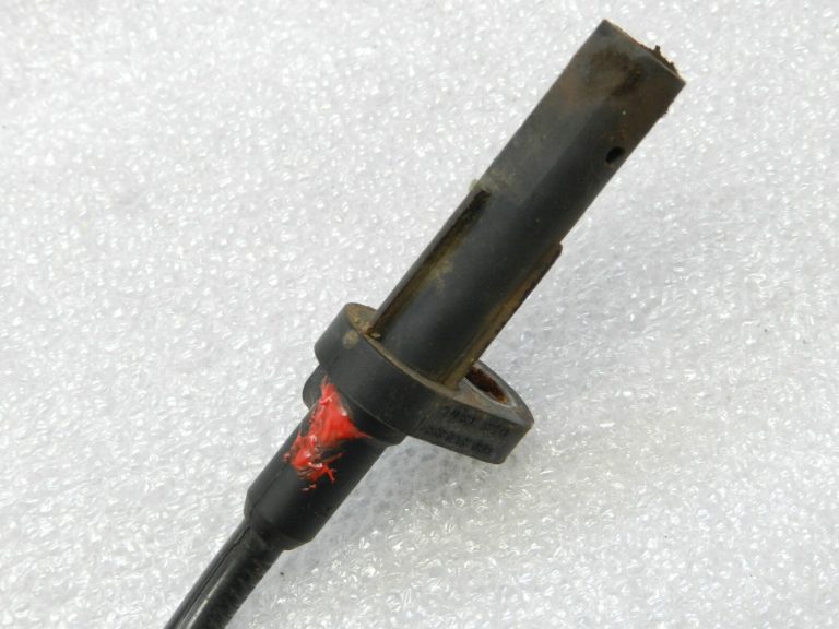 Renault Trafic II Opel Vivaro A ABS sensors Aizmugures ātruma sensors 8200724127