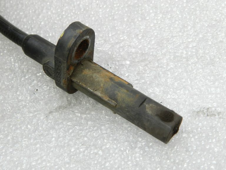 Renault Trafic II Opel Vivaro A ABS sensors Aizmugures ātruma sensors 8200724127