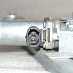 Renault Trafic II Opel Vivaro A Logu regulators priekšējais kreisais 7700311820