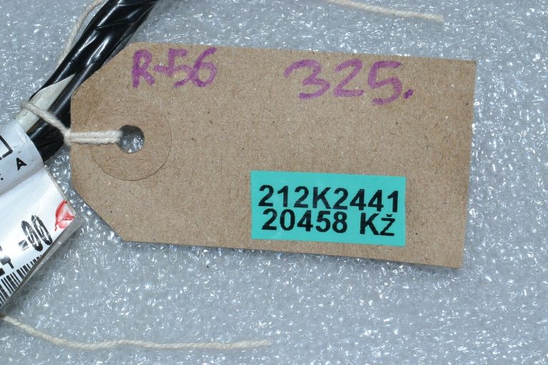 Renault Trafic II Opel Vivaro A Durvju instalācijas instalācija Aizmugurējā labajā pusē 8200320924