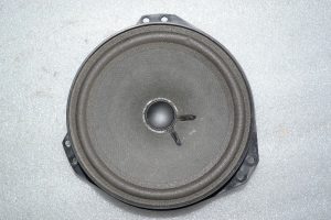 Renault Trafic II front door loudspeaker right left 8200021018