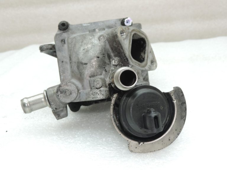 Oriģinālais Renault Nissan Opel 1.6 dCi R9M EGR dzesētājs 147355224R 147357086R