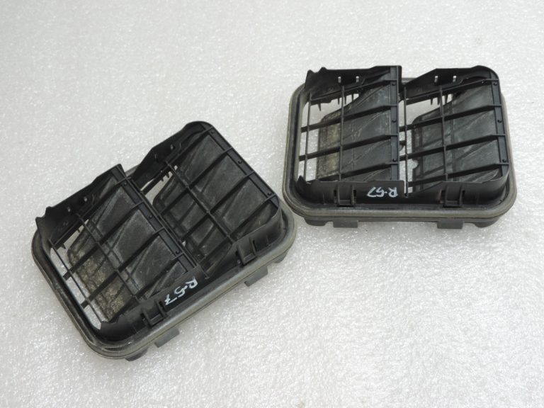 2x oriģināls Renault Espace 5 virsbūves ventilācijas restīšu komplekts