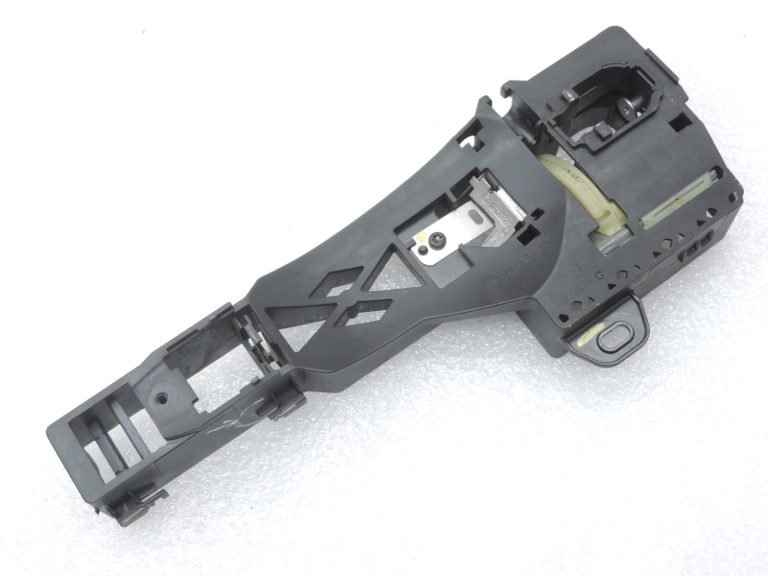 Oriģinālais Renault Espace V durvju roktura rāmis priekšējais/ aizmugurējais kreisais 806079016R