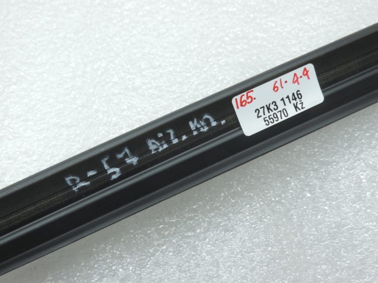 Oriģināls Renault Espace V loga blīvējums aizmugurējā kreisā pusē 823316799R