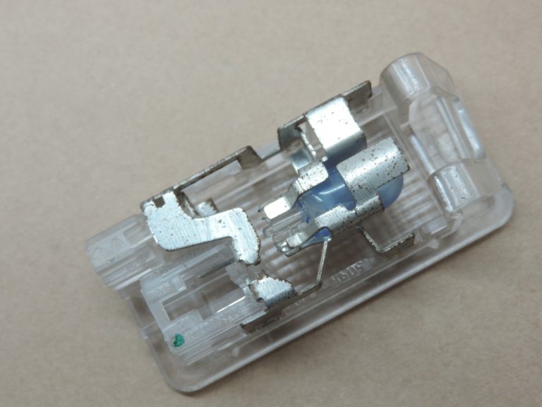 Oriģināls Renault Espace V bagāžnieka apgaismojuma lukturis 264703388R