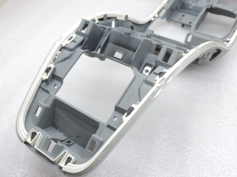 Renault Espace V centrālās konsoles apgaismojuma rāmis ar gaismas joslu 969350167R