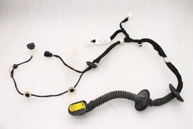 Renault Captur I (J87) Aizmugurējo kreiso durvju elektroinstalācijas instalācija 241278113R