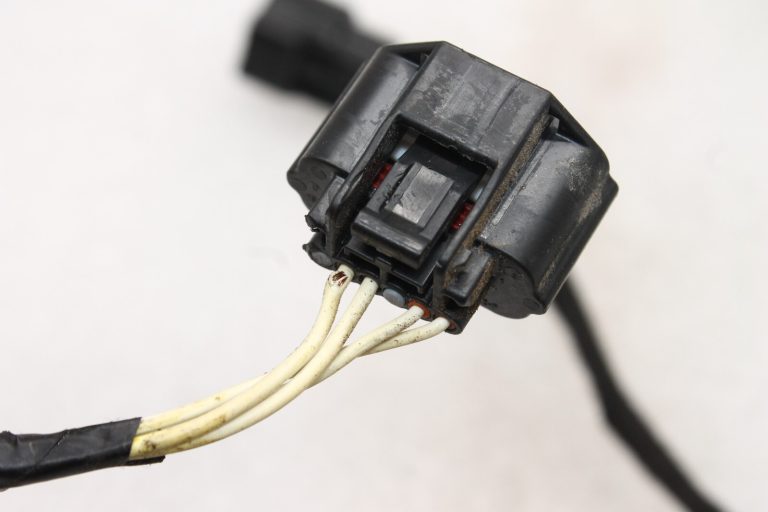 Renault Captur I (J87) Aizmugurējo kreiso durvju elektroinstalācijas instalācija 241278113R