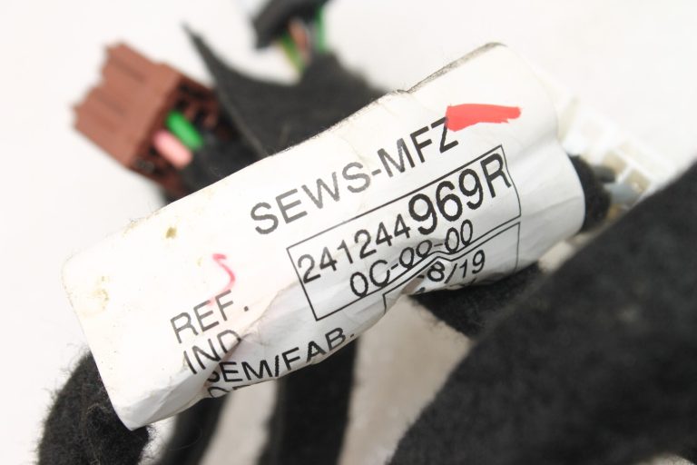 Renault Captur I (J87) Priekšējo kreiso durvju elektroinstalācijas instalācija 241244969R