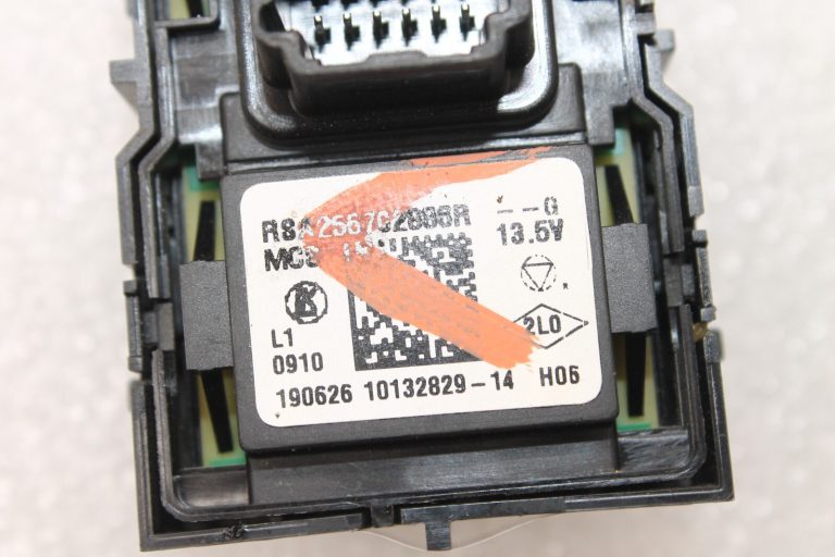 Oriģināls Renault Captur I Clio IV ZoeZE50 Spoguļu regulēšanas slēdzis 255702886R