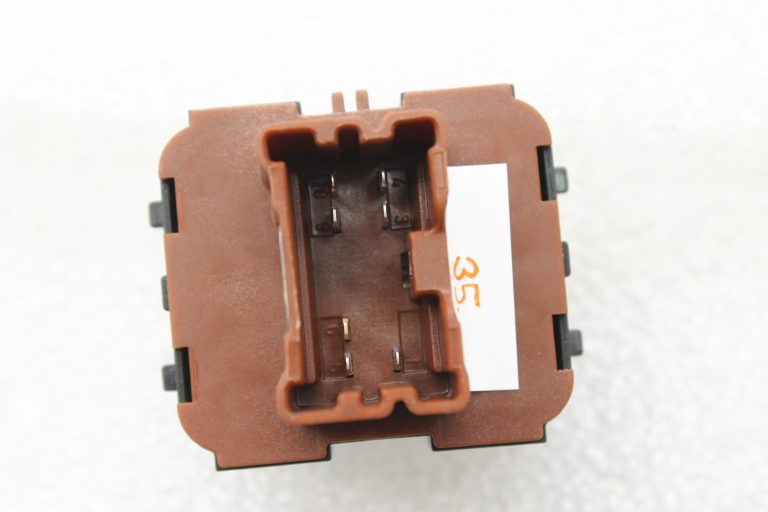 Oriģināls Renault Dacia priekšējais kreisais logu slēdzis 254113300R