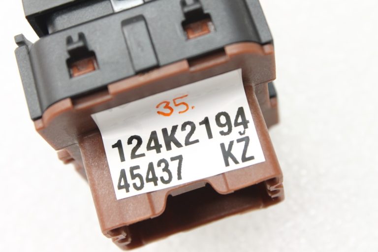 Oriģināls Renault Dacia priekšējais kreisais logu slēdzis 254113300R