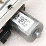 Renault Captur I (J87) Aizmugurējā kreisā loga regulators ar motoru 827012973R