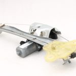 Renault Captur I (J87) Aizmugurējā kreisā loga regulators ar motoru 827012973R
