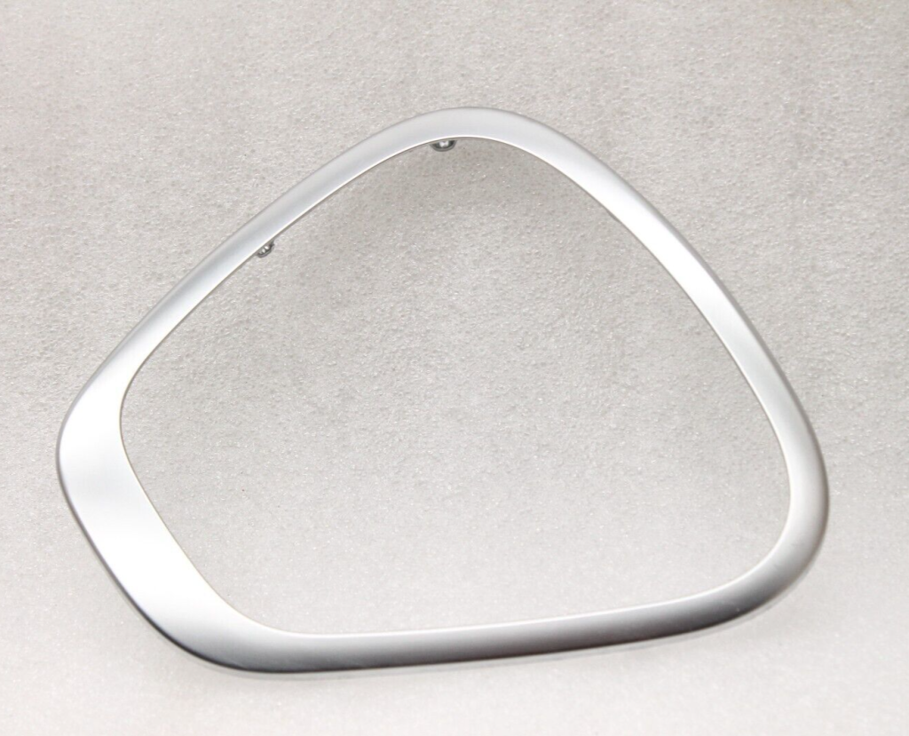 Renault Captur I (J87) Facelift Front right door loudspeaker cover