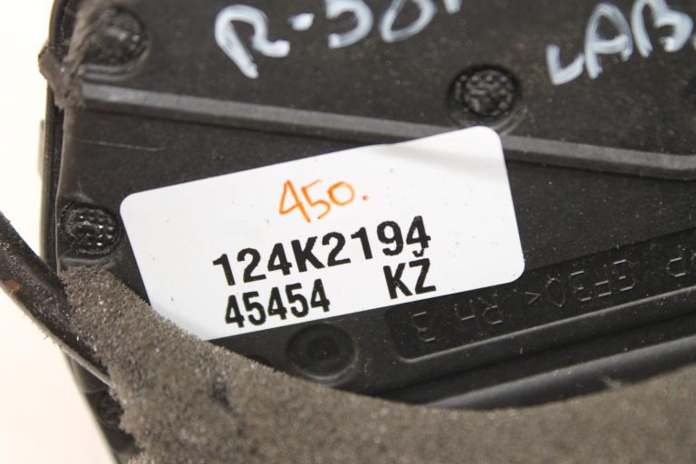 Oriģinālā Renault Captur I (J87) aizmugurējā labā durvju slēdzene 805027072R
