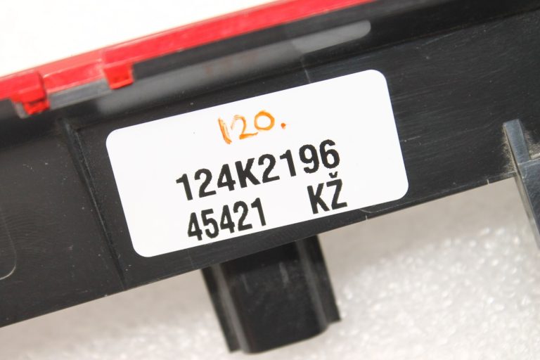 Oriģināls Renault Captur I (J87) Trešais bremžu lukturis GETESTED 265902759R