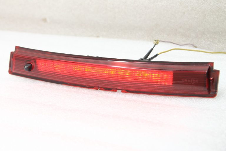 Oriģināls Renault Captur I (J87) Trešais bremžu lukturis GETESTED 265902759R