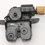 Oriģinālā Renault Captur I (J87) aizmugurējo durvju slēdzene 905039428R
