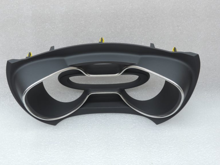 Renault Captur I (J87) Instrumentu paneļa spidometra pārsega panelis 682506533R