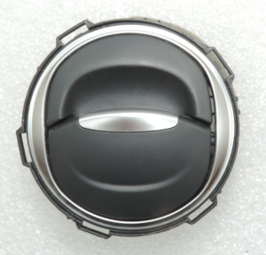 Oriģinālā Renault Captur I instrumentu paneļa ventilācijas atveres kreisais labais 687608143R