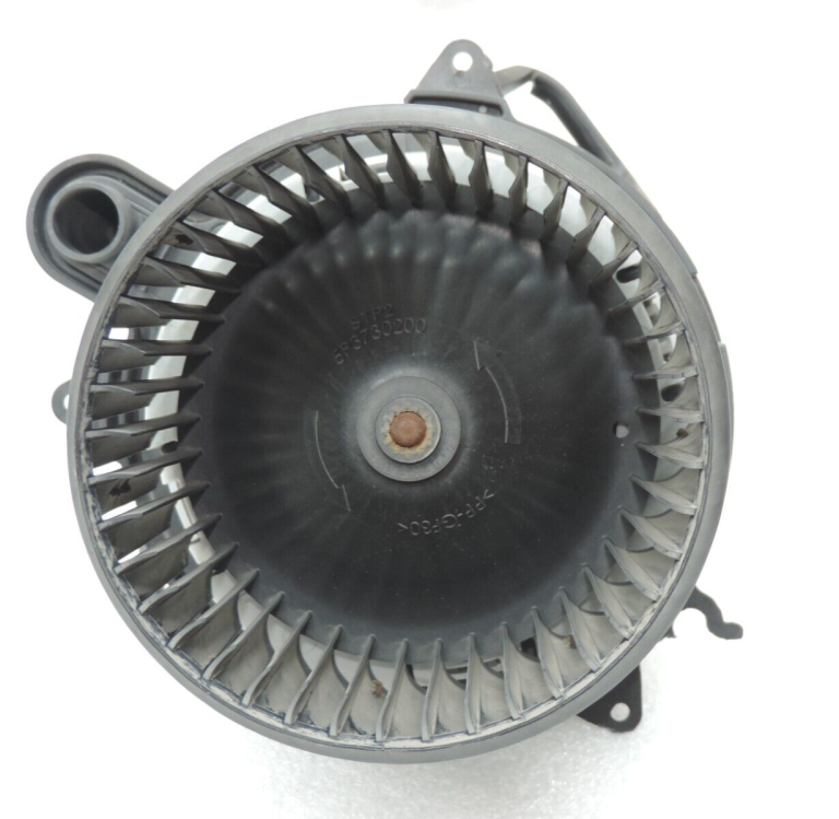 Oriģinālais Renault Captur I (J87) Clio IV sildītāja ventilatora motors 272101005R