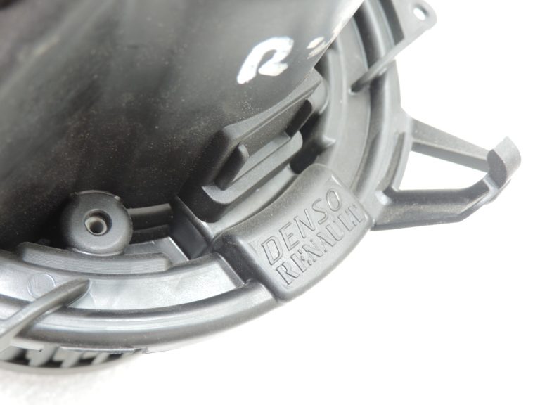 Oriģinālais Renault Captur I (J87) Clio IV sildītāja ventilatora motors 272101005R