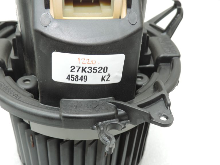 Oriģinālais Renault Captur I (J87) Clio IV sildītāja ventilatora motors 272101005R