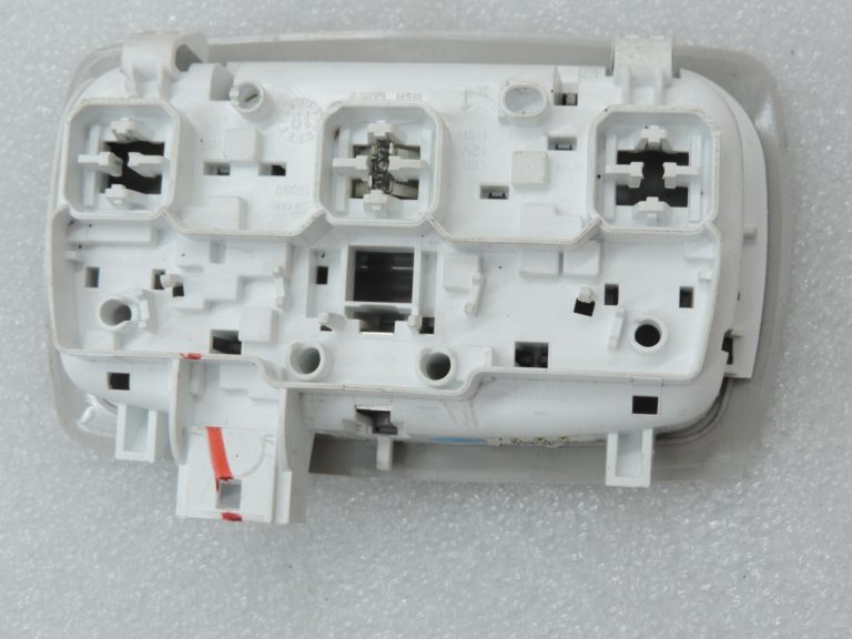 Renault Captur I Megane IV Aizmugures salona apgaismojums 264303010R