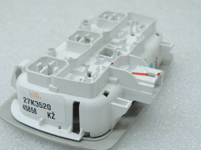 Renault Captur I Megane IV Aizmugures salona apgaismojums 264303010R