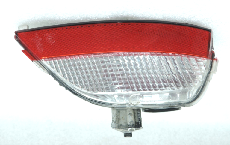 Oriģinālais Renault Captur I (J87) Aizmugurējais atpakaļgaitas lukturis aizmugurējais labais 265540003R