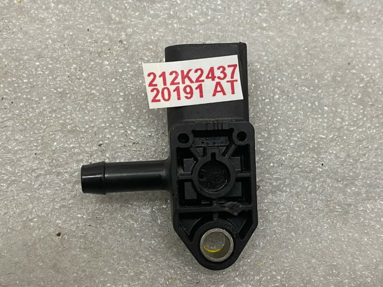 Škoda Superb III B8 3V Izplūdes gāzu spiediena sensors Paātrinājuma spiediena sensors 04L906051B