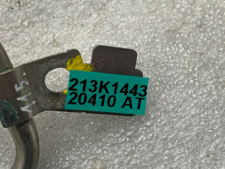 Škoda Superb III B8 3V Diferenciālā spiediena sensora līnija 04L131552DL